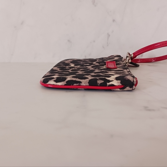 Coach Park Ocelet Small Wristlet - Picture 4 of 15